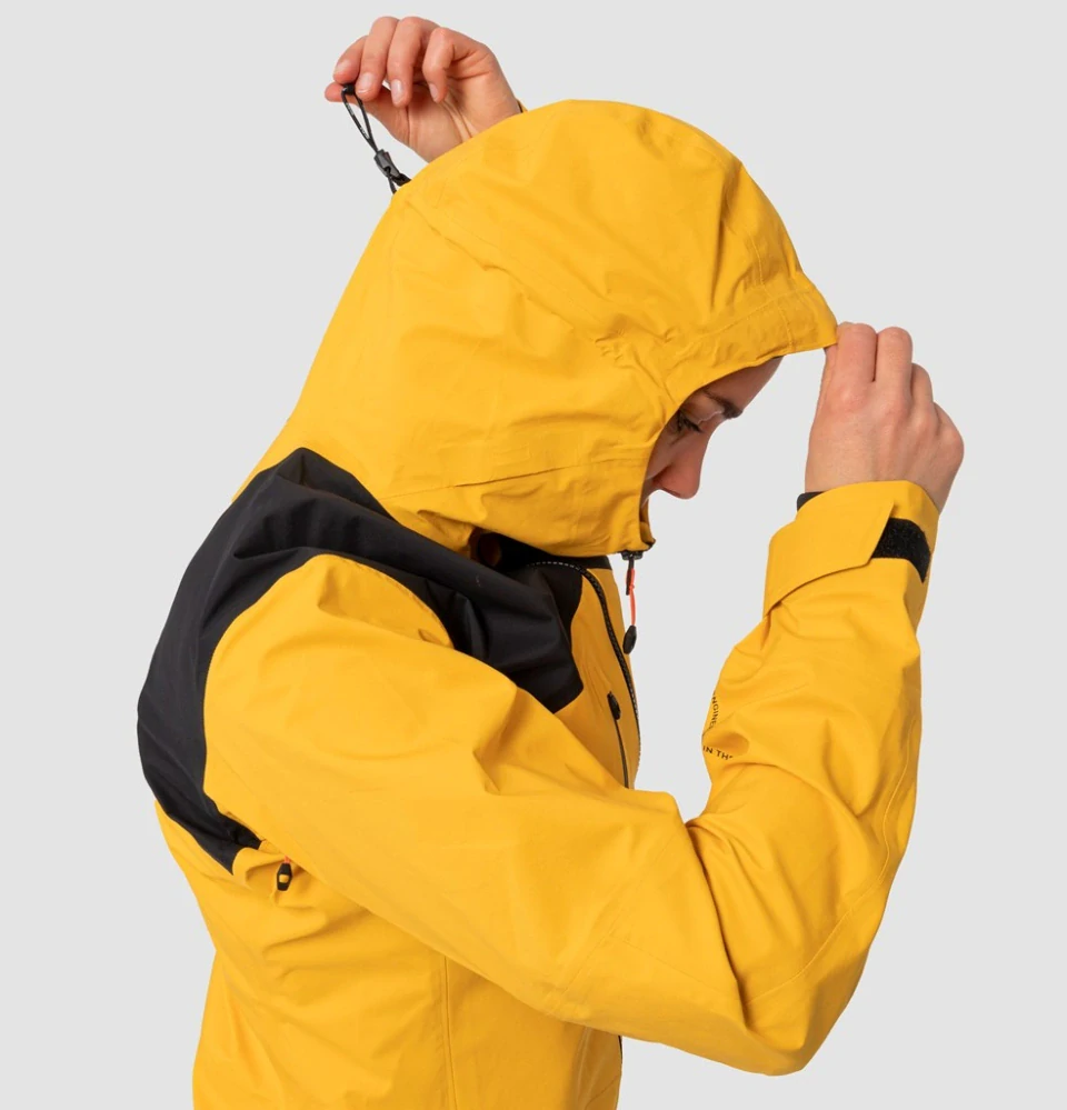 Dámská bunda Salewa ORTLES 3L PTX JACKET Gold Black